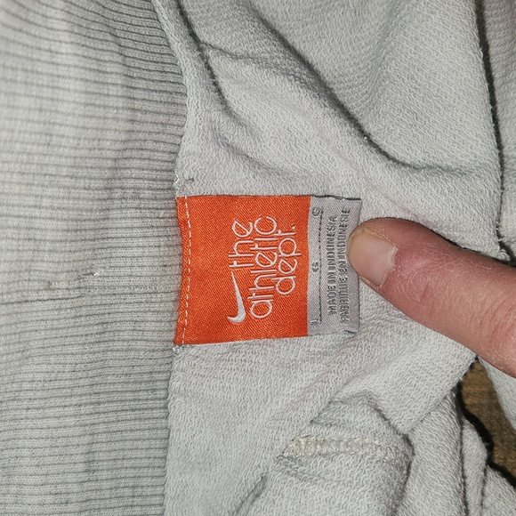 Shorts - Picture 4 of 4